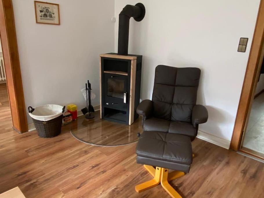 Feddersen Living Grosse Ferienwohnung - Garten - Terrasse - Smart Tv - Netflix Brunsbuttel Exterior foto