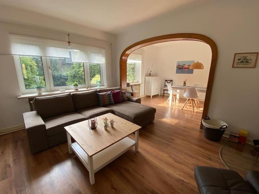 Feddersen Living Grosse Ferienwohnung - Garten - Terrasse - Smart Tv - Netflix Brunsbuttel Exterior foto
