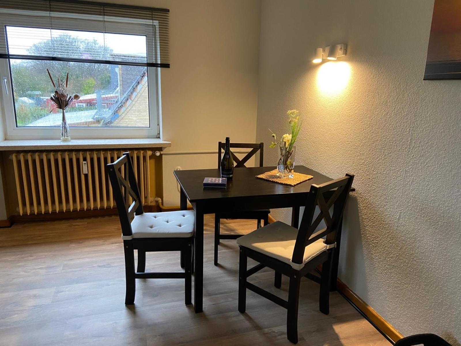 Feddersen Living Grosse Ferienwohnung - Garten - Terrasse - Smart Tv - Netflix Brunsbuttel Exterior foto